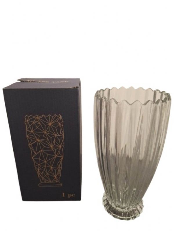 Photo of R+is-N Large Glass Vase Boxed 9'/ 22cm Pk15